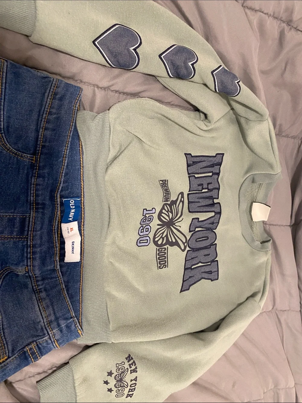 This is a set you get, Old Navy Blue kids Skinny Jeans $ a New York butterfly sw